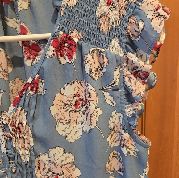 Daniel Rainn Liona Flutter Detail Blouse - Picture 3 of 5